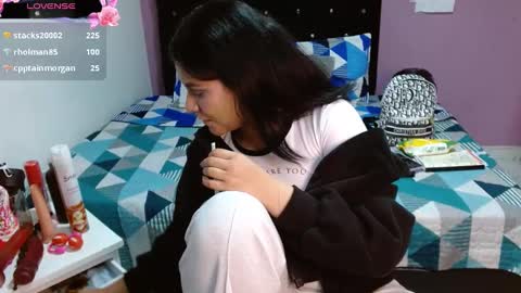 Snapshot of sonialatin69 chatting on February 7, 2:08 am sonialatin69 online show from February 7, 2:08 am