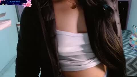 Snapshot of sonialatin69 chatting on January 14, 7:17 am sonialatin69 online show from January 14, 7:17 am