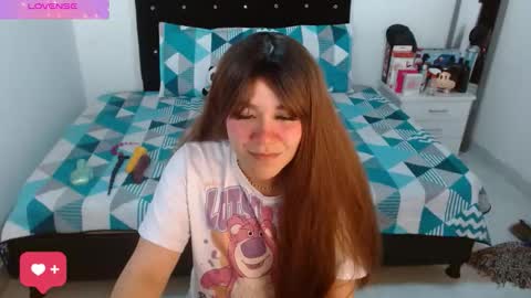 Snapshot of sonialatin69 chatting on September 23, 12:36 pm sonialatin69 online show from September 23, 12:36 pm