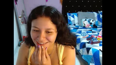 Snapshot of sonialatin69 chatting on March 6, 9:09 pm sonialatin69 online show from March 6, 9:09 pm