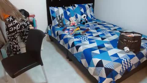 Snapshot of sonialatin69 chatting on September 29, 12:54 pm sonialatin69 online show from September 29, 12:54 pm