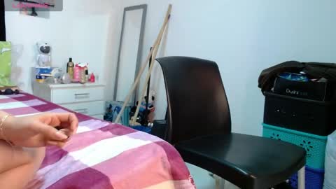 soniaplayboobs online show from June 2, 12:28 pm