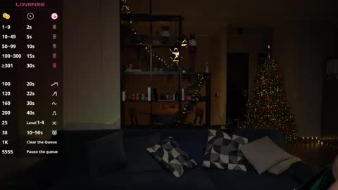 sonic_porn online show from December 17, 4:11 pm