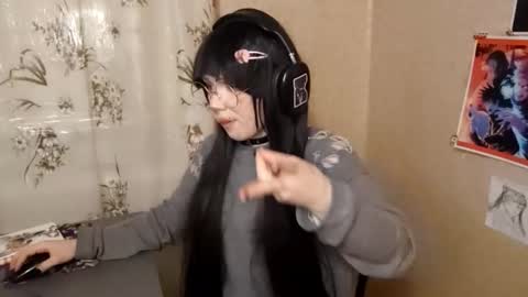 Mila online show from March 3, 5:52 pm