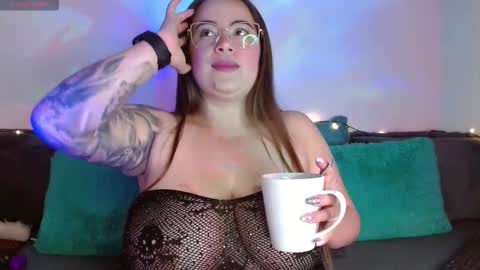 Snapshot of soofy__ chatting on September 11, 1:39 am soofy online show from September 11, 1:39 am