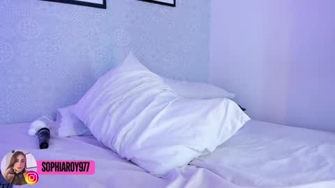 Snapshot of soph1a_ chatting on September 25, 9:45 pm Sophia online show from September 25, 9:45 pm