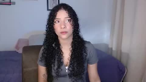 Snapshot of sophi_baby chatting on October 15, 2:36 am Sophi baby online show from October 15, 2:36 am