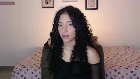 Snapshot of sophi_baby chatting on October 11, 6:07 am Sophi baby online show from October 11, 6:07 am
