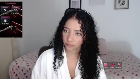 Snapshot of sophi_baby chatting on October 29, 5:56 am Sophi baby online show from October 29, 5:56 am