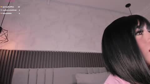 Sophi online show from February 4, 1:36 pm