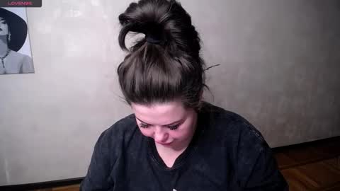 Snapshot of sophia__olsen chatting on September 23, 6:11 am sophia__olsen online show from September 23, 6:11 am