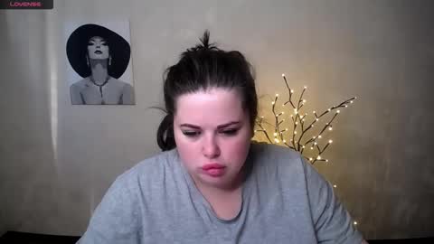 Snapshot of sophia__olsen chatting on September 22, 5:50 am sophia__olsen online show from September 22, 5:50 am