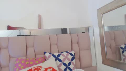 Snapshot of sophia__sweet1 chatting on January 23, 1:24 pm sophia__sweet1 online show from January 23, 1:24 pm