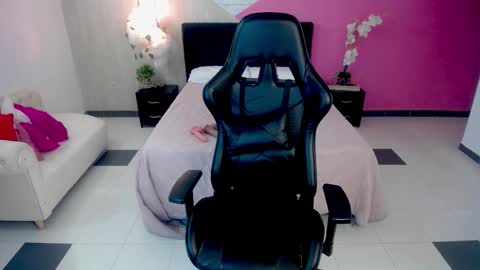 Snapshot of sophia_brunette21 chatting on September 24, 11:53 am sophia_brunette21 online show from September 24, 11:53 am