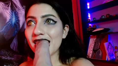 sophia hottie online show from March 13, 7:15 pm