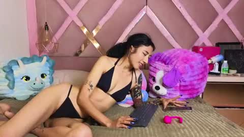 Sophia Grand online show from August 5, 9:04 am