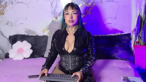 sophia online show from June 5, 6:52 am