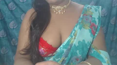 Snapshot of sophia_indian chatting on February 10, 5:25 am Sophia Tamil online show from February 10, 5:25 am