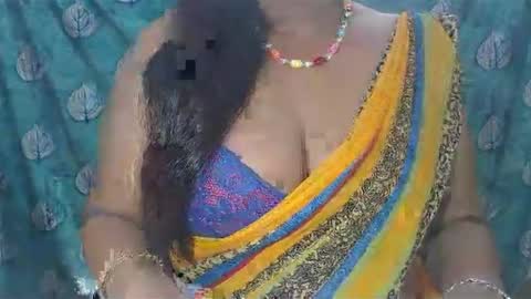 Snapshot of sophia_indian chatting on January 28, 4:29 am Sophia Tamil online show from January 28, 4:29 am