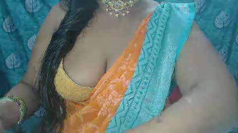 Snapshot of sophia_indian chatting on February 24, 4:58 pm Sophia Tamil online show from February 24, 4:58 pm