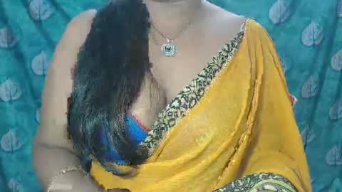 Snapshot of sophia_indian chatting on February 13, 10:23 am Sophia Tamil online show from February 13, 10:23 am