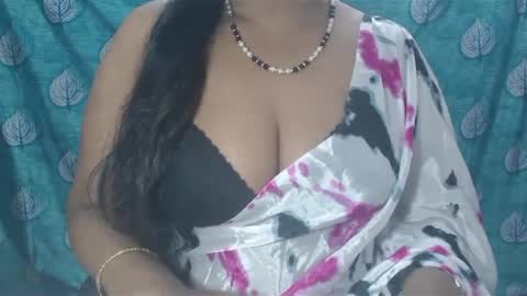 Snapshot of sophia_indian chatting on December 30, 4:42 am Sophia Tamil online show from December 30, 4:42 am