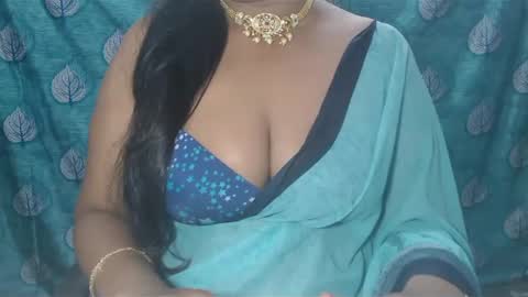 Snapshot of sophia_indian chatting on January 20, 3:50 pm Sophia Tamil online show from January 20, 3:50 pm