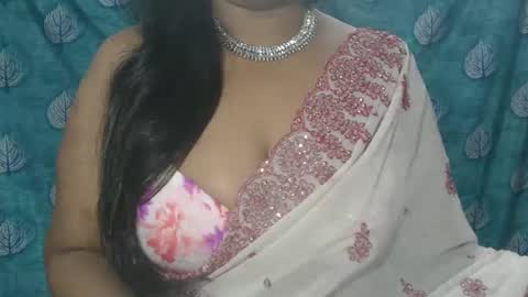 Snapshot of sophia_indian chatting on February 4, 6:25 am Sophia Tamil online show from February 4, 6:25 am