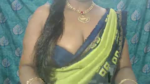 Snapshot of sophia_indian chatting on February 6, 4:31 am Sophia Tamil online show from February 6, 4:31 am