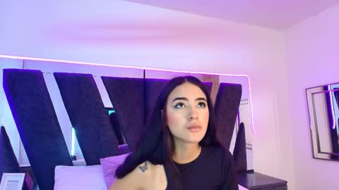 Sophia Love online show from February 16, 2:06 pm