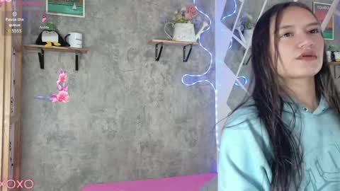 Sophie online show from May 1, 12:08 pm