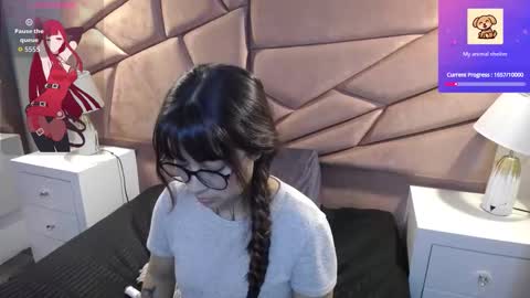 Snapshot of sophiaa_7 chatting on September 15, 11:51 am Sophi online show from September 15, 11:51 am