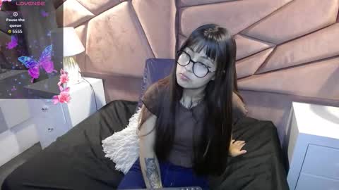 Snapshot of sophiaa_7 chatting on September 29, 3:28 pm Sophi online show from September 29, 3:28 pm