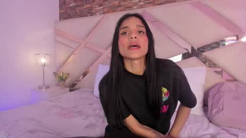 Snapshot of sophiaa_paris chatting on October 15, 3:20 am Sophia Paris online show from October 15, 3:20 am