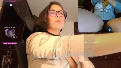 Snapshot of sophiadumont chatting on September 26, 1:25 am Sophia online show from September 26, 1:25 am