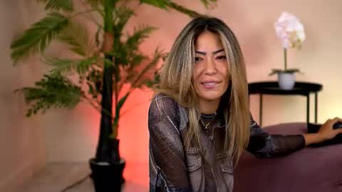 Snapshot of sophiapotts chatting on September 26, 3:26 am Sophie online show from September 26, 3:26 am