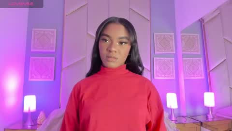 SophiaSmiths online show from January 18, 8:51 pm