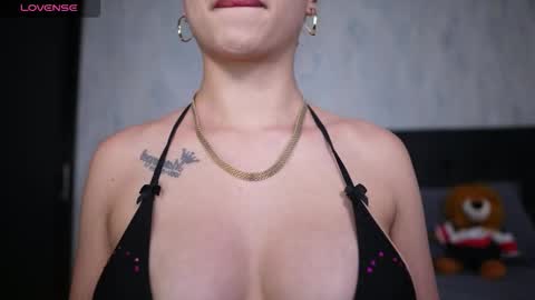 Sophy online show from December 17, 1:22 am