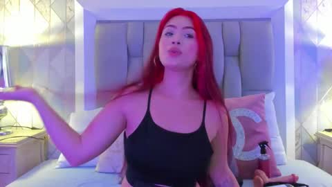 Sophie online show from September 15, 7:54 pm