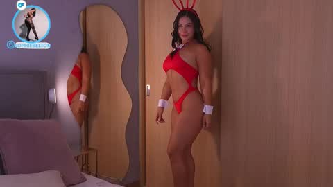 Snapshot of sophie_belton chatting on October 17, 7:17 pm sofia online show from October 17, 7:17 pm