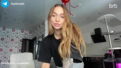 Snapshot of sophie_in chatting on December 26, 4:53 am Sonya online show from December 26, 4:53 am
