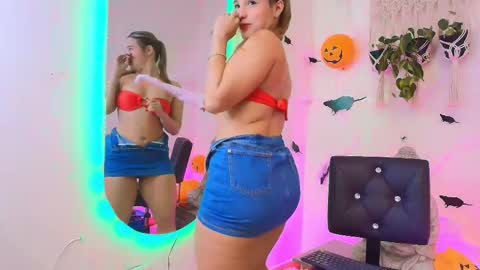  SOPHIE JANNER online show from October 7, 2:05 am