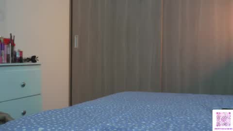 Sophie or Sof online show from March 8, 2:04 am