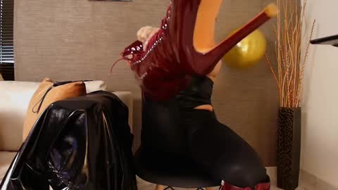 Sophie online show from January 4, 12:38 pm