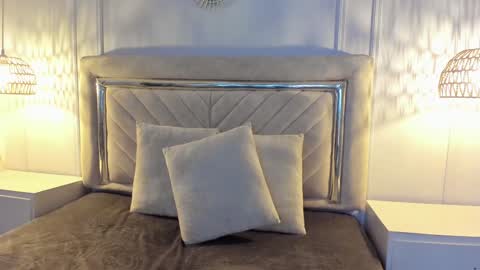 Snapshot of sophie_mancini18 chatting on January 18, 8:51 pm Sofia online show from January 18, 8:51 pm