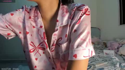 Sophie online show from November 12, 11:25 pm