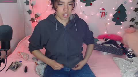 Sophie  online show from January 7, 2:41 pm