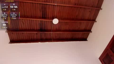 sophie_smith19 online show from January 19, 1:51 pm