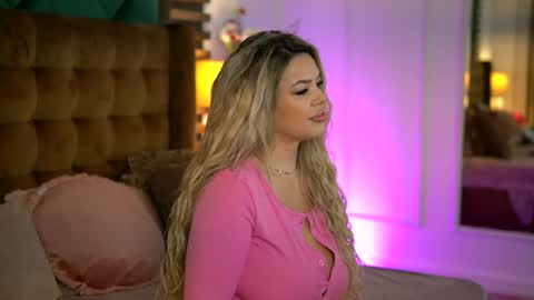 Sophie online show from November 8, 6:40 am