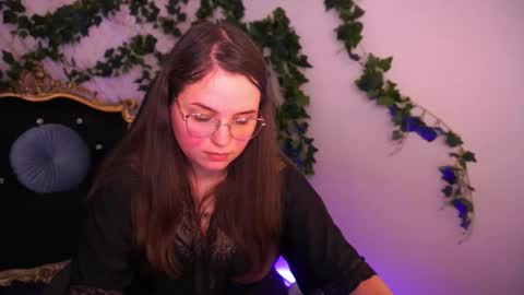 sophieedreams online show from November 11, 2:58 pm